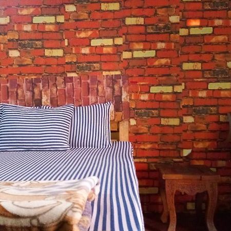 Hillside Homestay Czerapuńdżi Zewnętrze zdjęcie